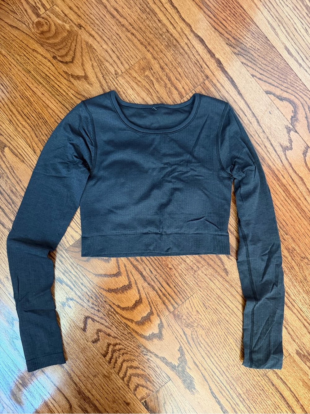 lululemon athletica Black Long Sleeve Cropped Top